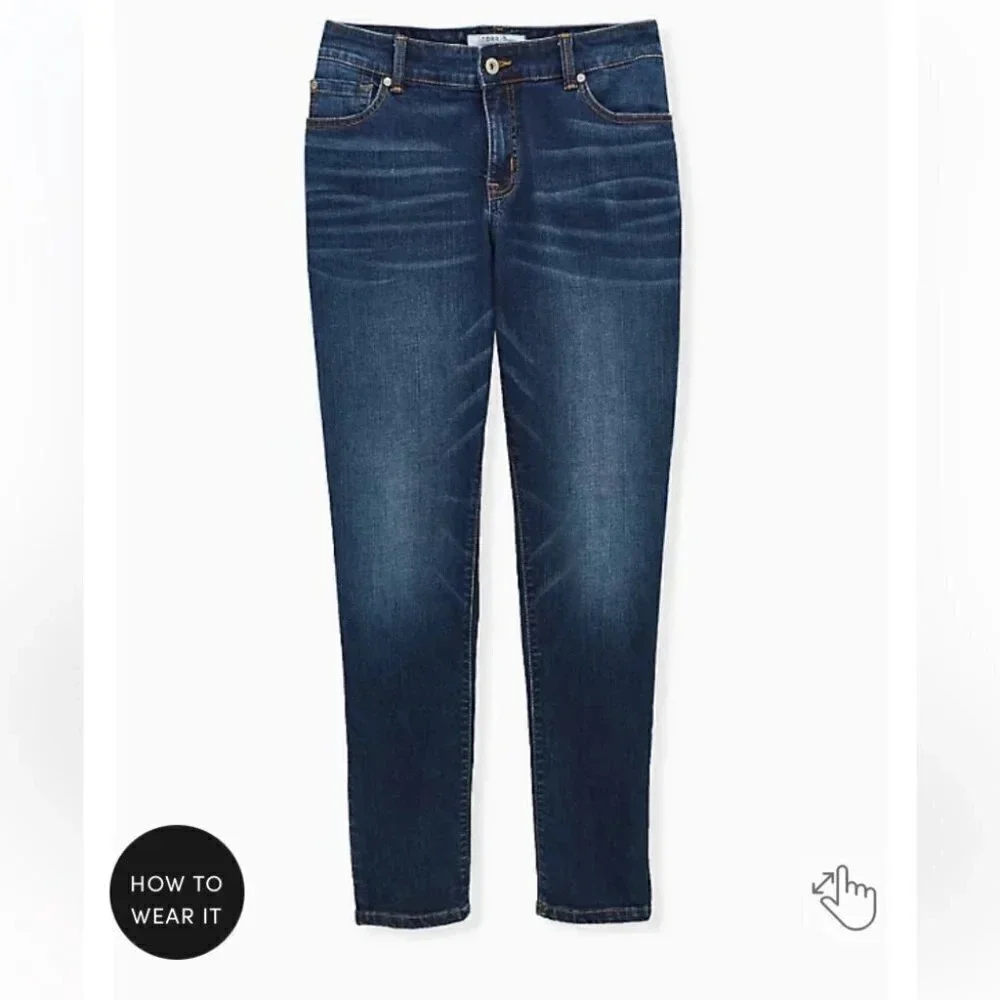 Torrid BOYFRIEND STRAIGHT VINTAGE STRETCH MID-RISE JEAN 24R